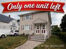 33 Beacon St, Hamden, CT