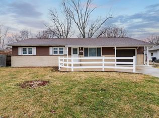 819 S Cedar St, Delavan, IL 61734
