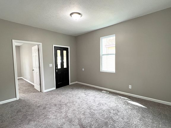 5th image of 213 Maple St