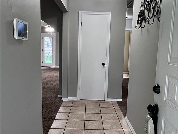 2nd image of 1201 El Camino St