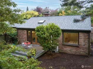 6525 57th Ave NE, Seattle, WA