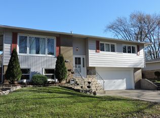 15007 Parkside Ave, Oak Forest, IL 60452