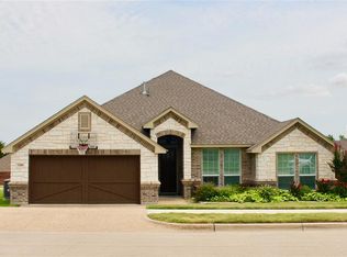 11009 Wanamaker Dr, Benbrook, TX 76126