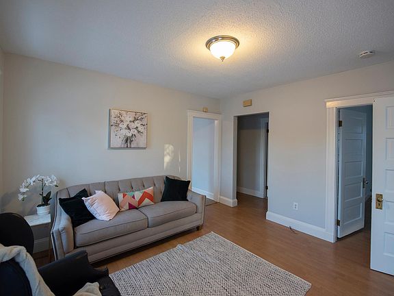 2nd image of 33 Washington Ave Floor 1