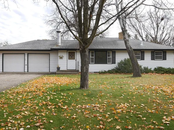 1610 Garland Ln N, Plymouth, MN 55447