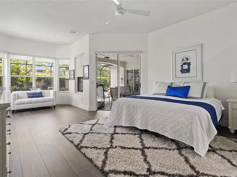 1046 SW 159th Way — Photo 10