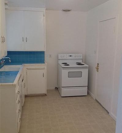 4th image of 5010 Alcott Dr
