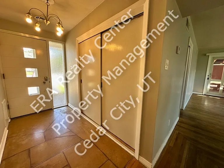 294 S Dewey Ave — Photo 3