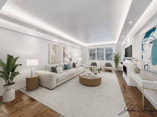 860 Fifth Avenue image 1 of 12