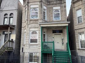 1526 S Christiana Ave, Chicago, IL