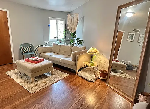 436 N Highland Ave NE Photo 1