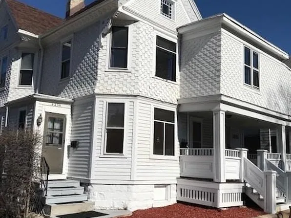 221-223 N Pinckney St, Madison, WI 53703