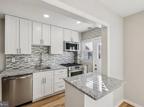 4546 Mountview Rd, Baltimore, MD 21229