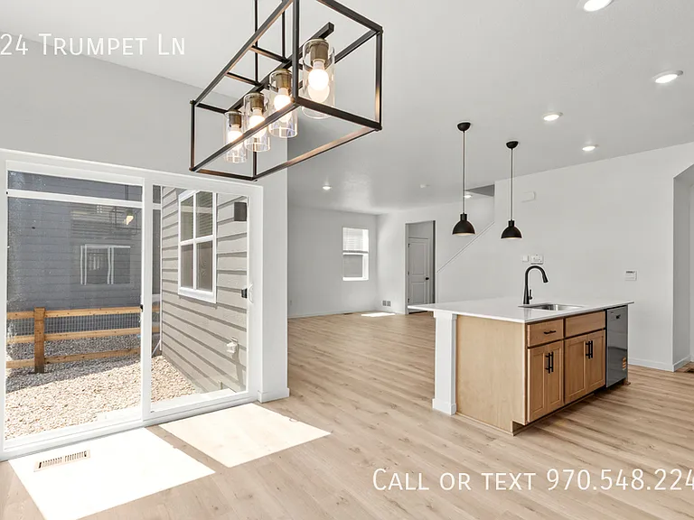 824 Trumpet Ln — Photo 16