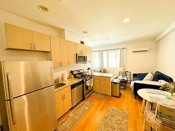 2nd image of 25-47 23rd St #1R