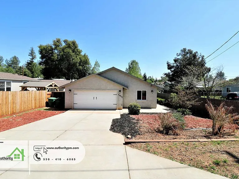 1417 Montana Ave — Photo 5