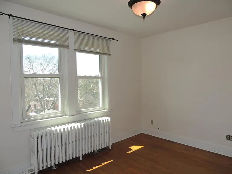 4228 Saline St — Photo 12