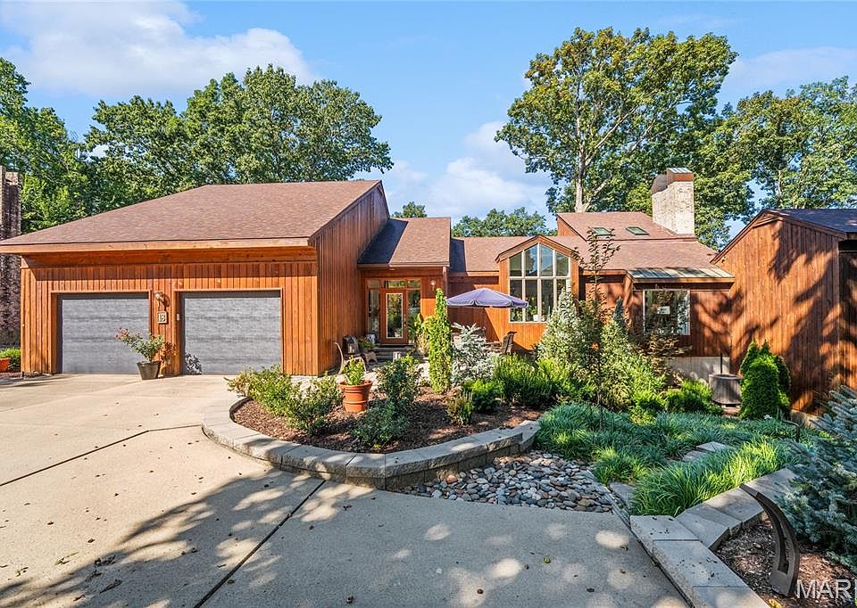 1st image of 18 Tanewood Ct