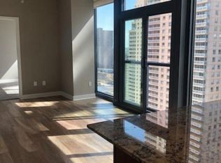 400 N State St, Chicago, IL 60654