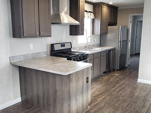 5th image of 38000 Le Chateau Blvd #404