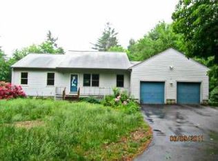 16 Hale True Rd, Chester, NH 03036