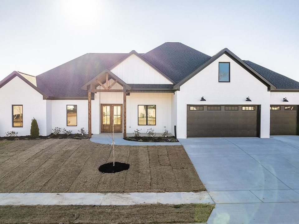 1st image of 4917 Lake Vista Dr