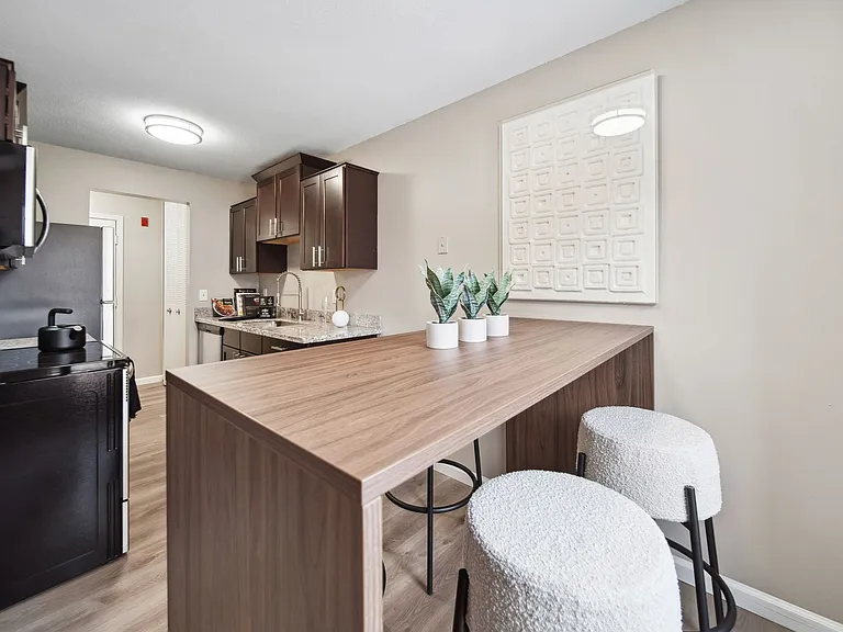 Atlas Pointe Apartments — Photo 15