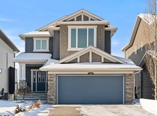 69 N Ravenskirk Close SE, Airdrie, AB T4A 0K7