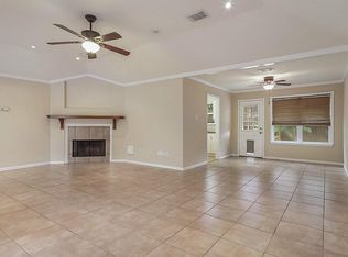 7122 Sonnet Glen Ln, Houston, TX 77095