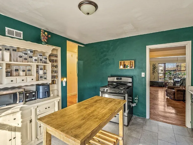 3153 N Dousman St #1 — Photo 3