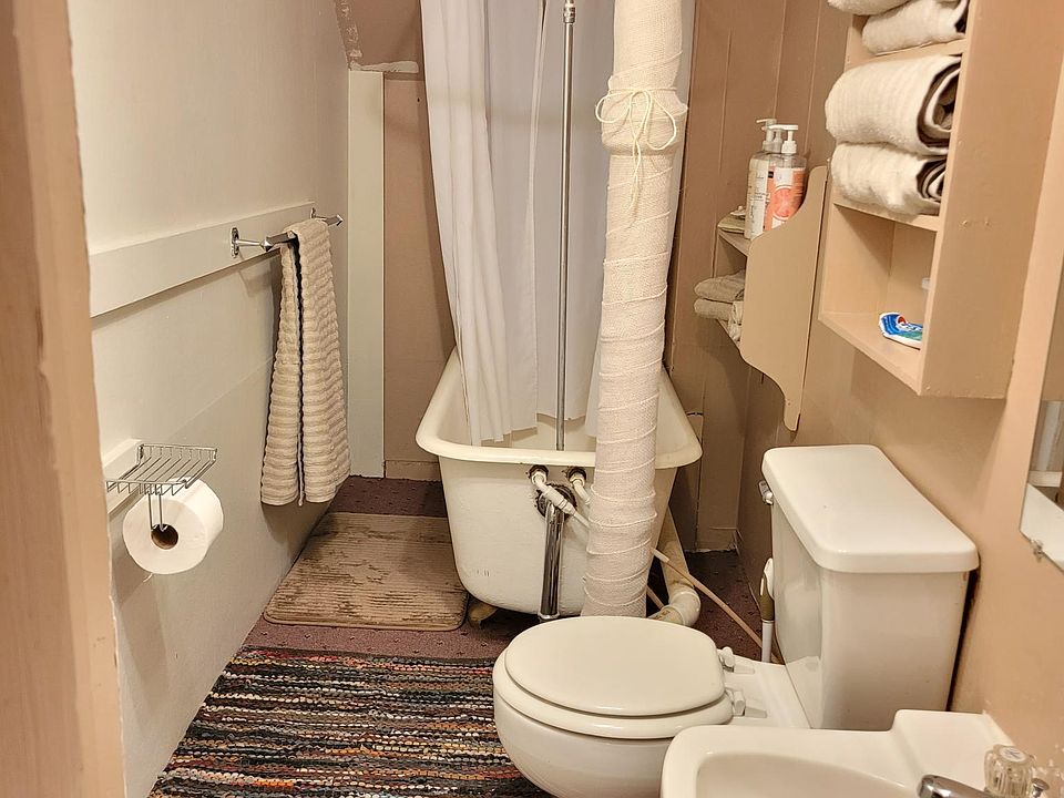 2nd image of 2000 E 34th St #3