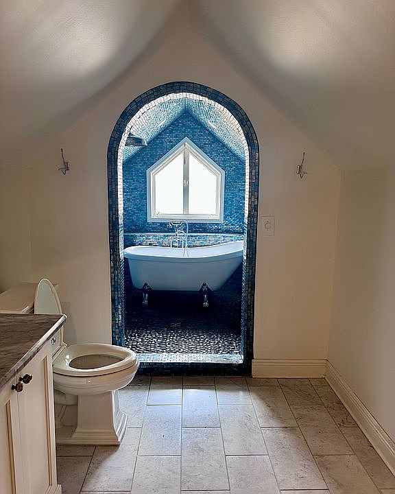 Upstairs master bath