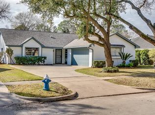 12819 Westhorpe Dr, Houston, TX 77077