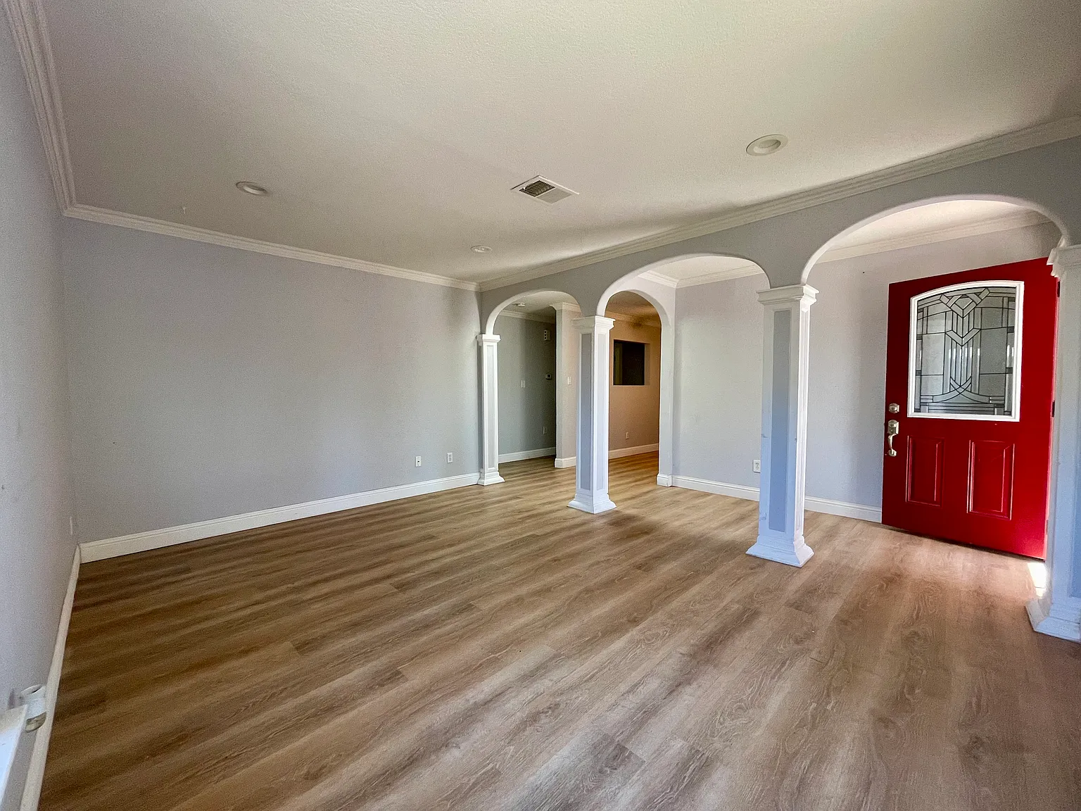 3 bed, 1400 sqft, $2,800 — Photo 4