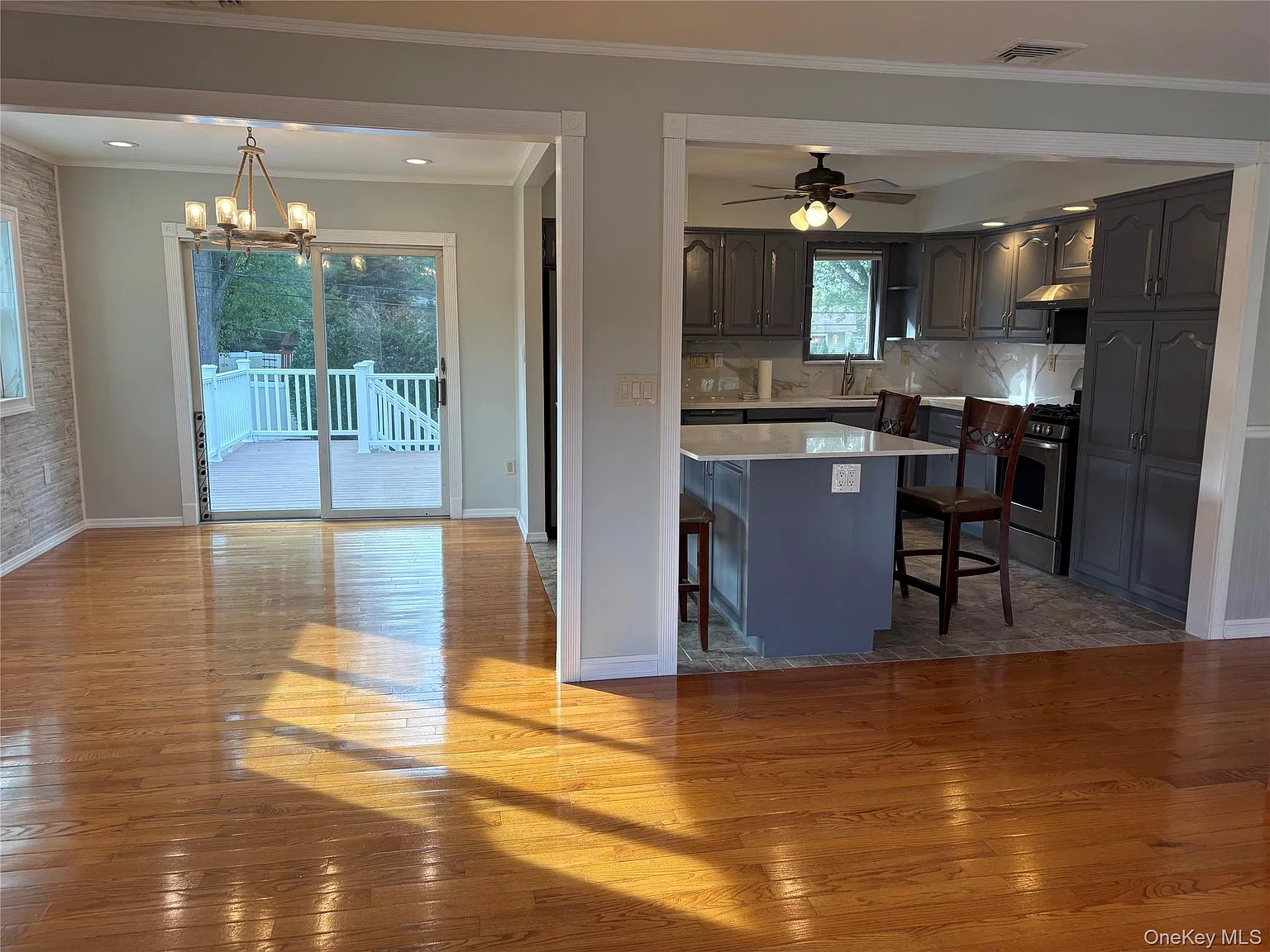 3 bed, 2.5 bath, 2250 sqft, $5,500 — Photo 4