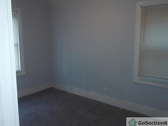 2nd image of 2952 Cortland St #1