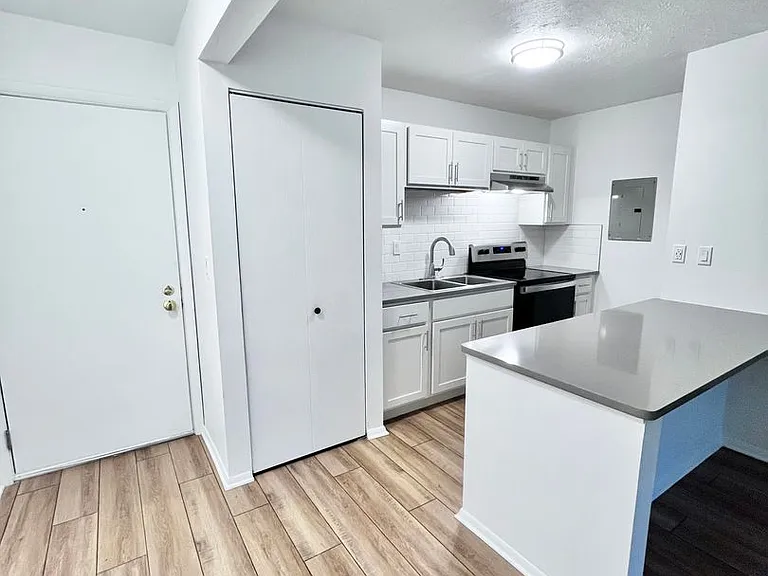Acres Crossing Apartments — Photo 15
