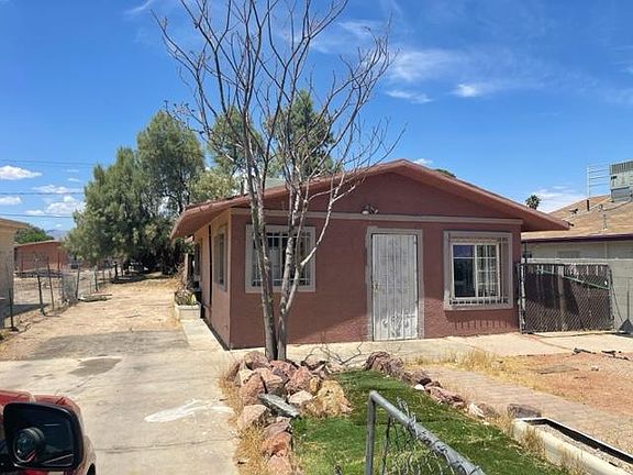 3rd image of 1212 Hassell Ave