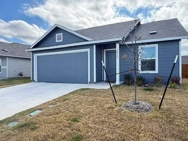 3 bed, 2.0 bath, 1480 sqft, $1,995 — Photo 2