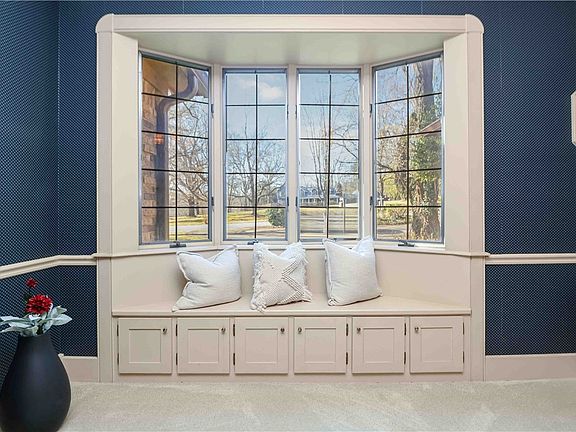 4th image of 2701 Inwood Dr