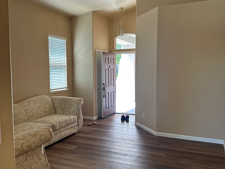 3220 Balada Way — Photo 6