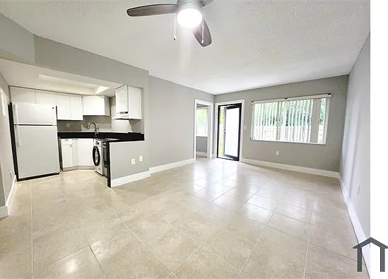 2 bed, 750 sqft, $1,950 — Photo 1