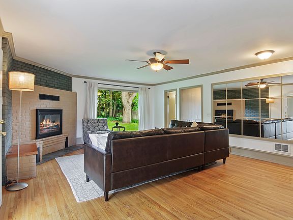 5th image of 1312 S Southeast Blvd #1