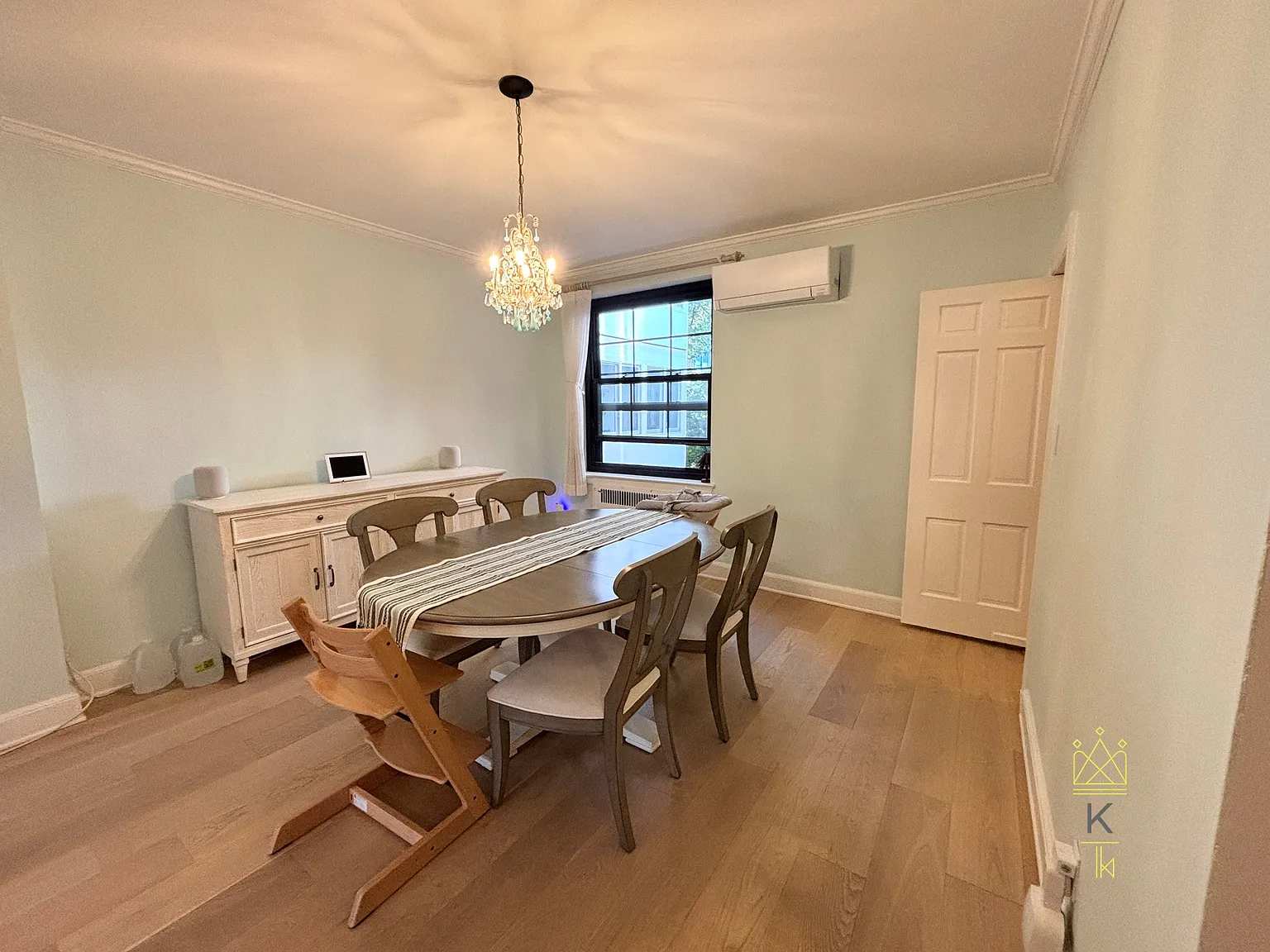 2 bed, 2.0 bath, 1438 sqft, $4,900 — Photo 3