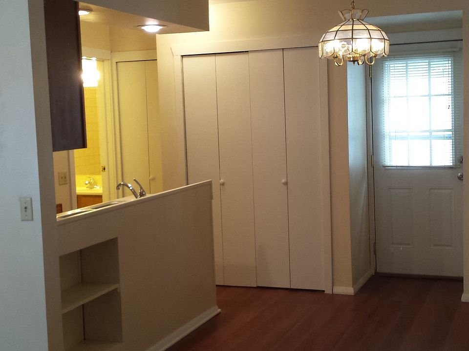 1st image of 305-1 Washington