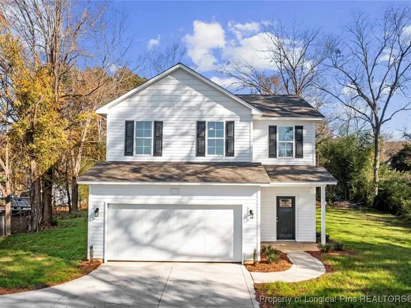 57 E 3rd St, Parkton, NC 28371