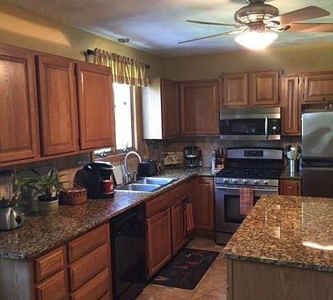 4th image of 8 Olivia Ct