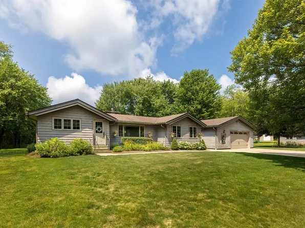 12595 Mallick Rd, North East, PA 16428