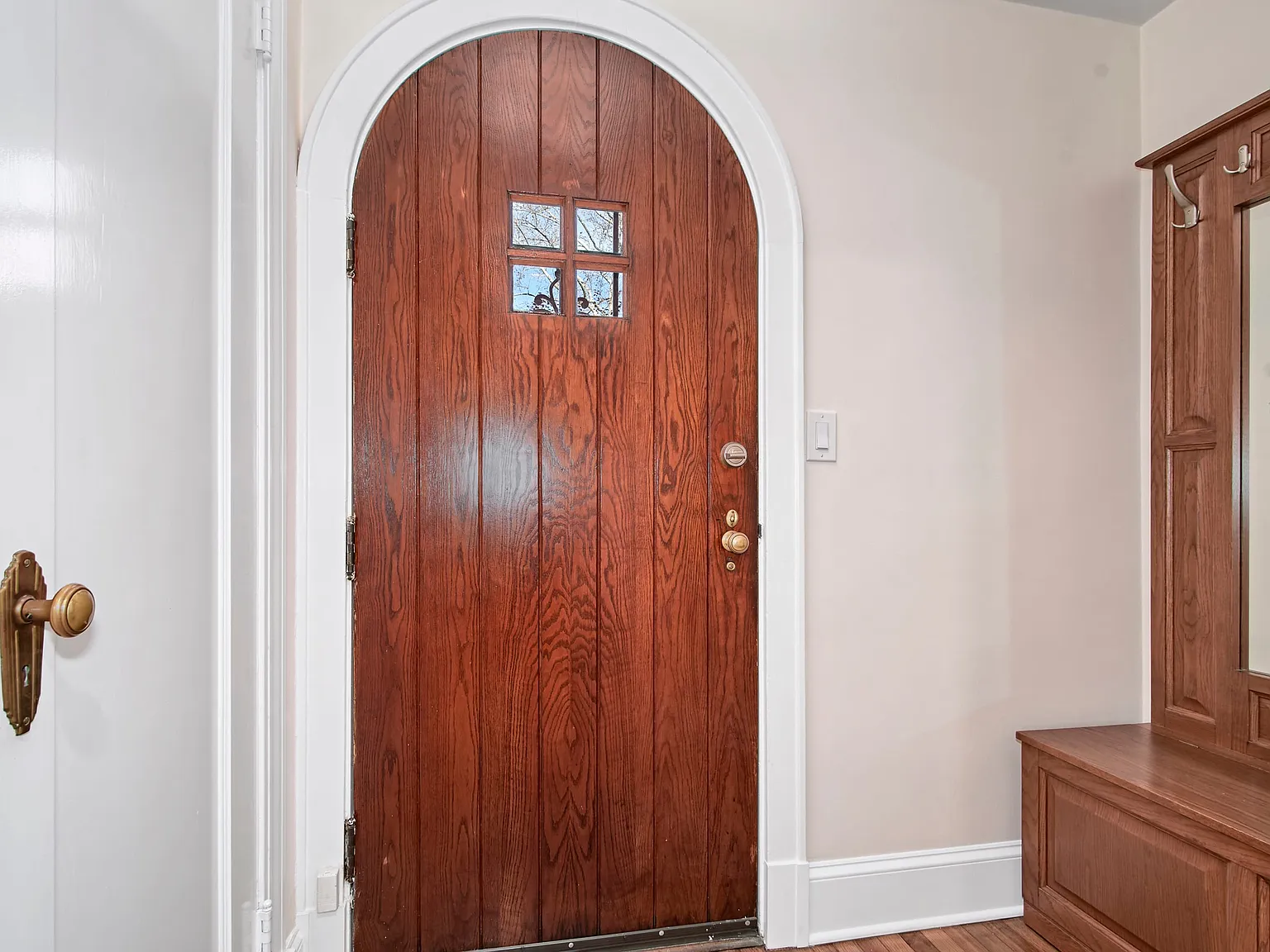2 bed, 2.0 bath, 1237 sqft, $7,700 — Photo 3