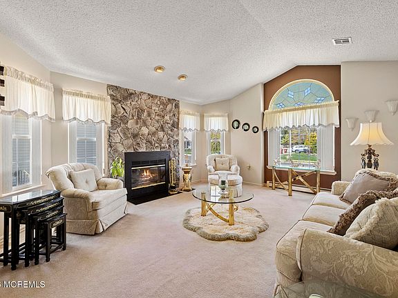 5th image of 290 Jamaica Boulevard